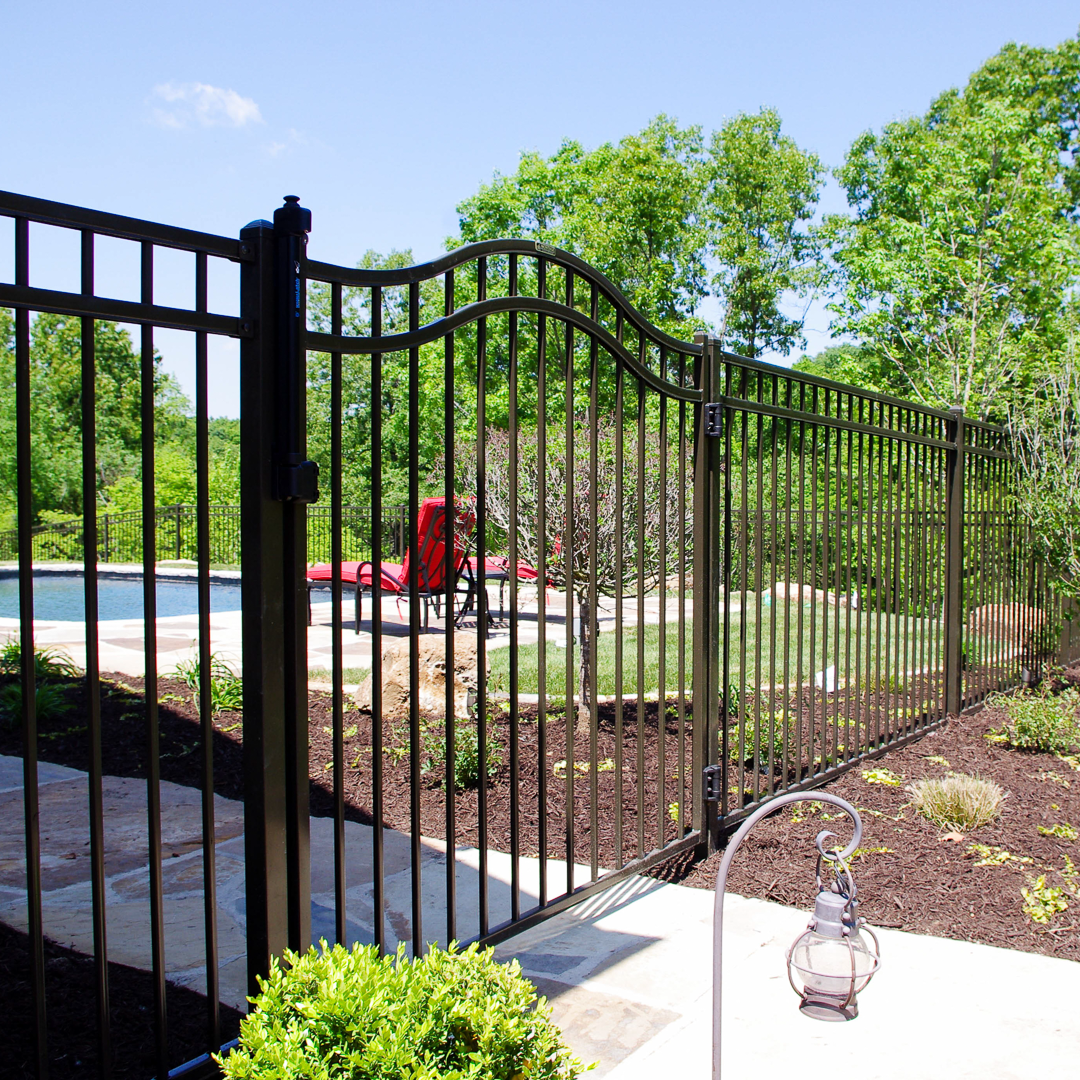 Home - Residential & Commercial Fence Contractors in St. Louis